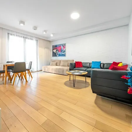 Rymarska Spacious By Bookinghost *
